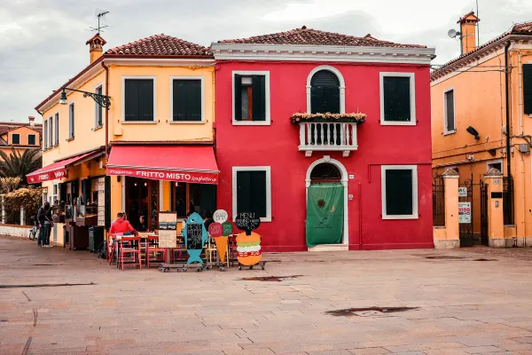 Essential Italian Travel Phrases (With Vorrei)